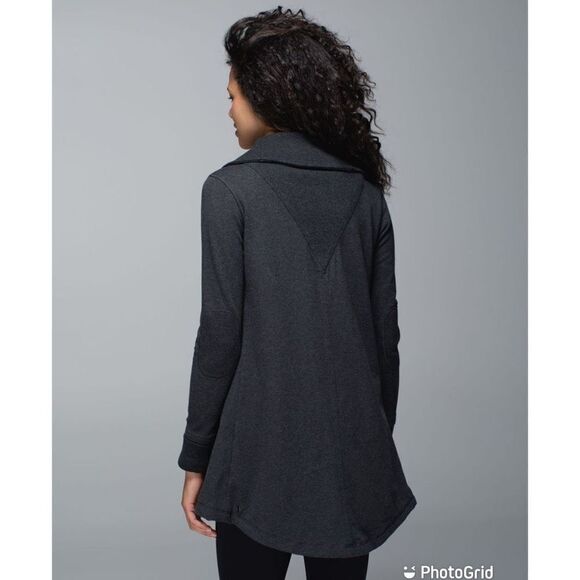 Lululemon Gratitude Wrap - Picture 3 of 13